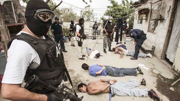 Спец отрядите на полицията и армията често провеждат акции срещу наркобандите