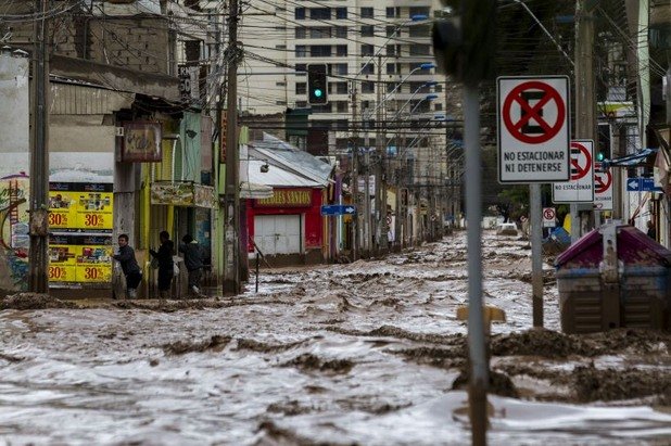 Около 200 българи работят в чилийската северна провинция, където започнаха екстремни наводнения във вторник 