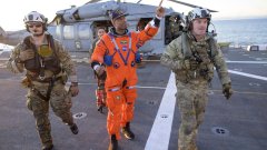 Астронавтите са "здрави и щастливи"