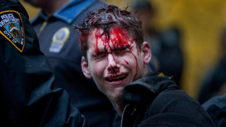 Над 300 арестувани от "Окупирай Уолстрийт"