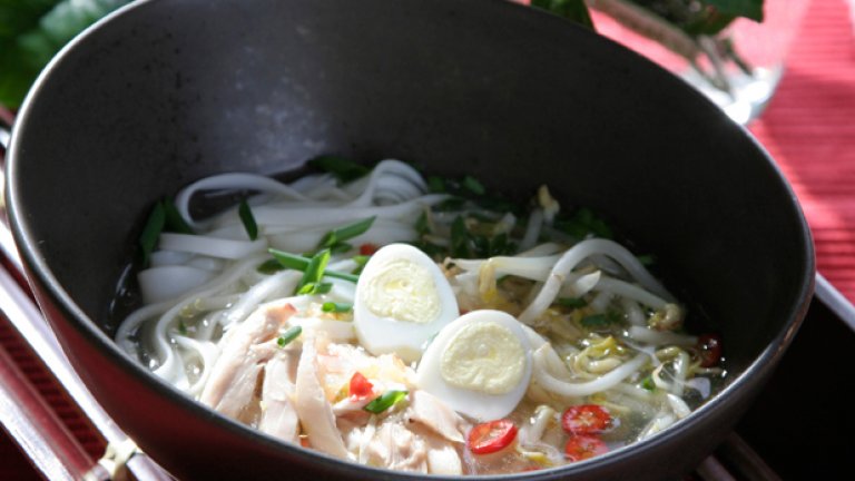 Индонезийска пилешка супа (Снимка: сп. "Меню")