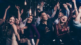 Колко ще струва 8 декември на студентите тази година