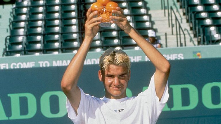 Преди да триумфира на Уимбълдън 2003, Федерер вече има 4 титли от ATP турнири.