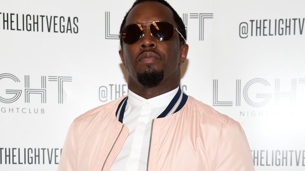 Puff Daddy Hosts Light Nightclub With Special Guest O.T. Genasis