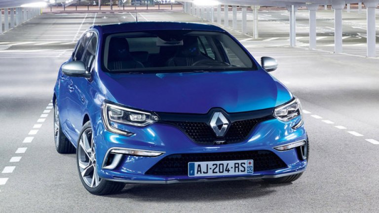 Renault Megane
Новото поколение на изключително успешния модел е по-дълго, по-ниско и по-широко. Новият Megane е с по-смел дизайн, като тук се открива влиянието на Clio и Kadjar.
