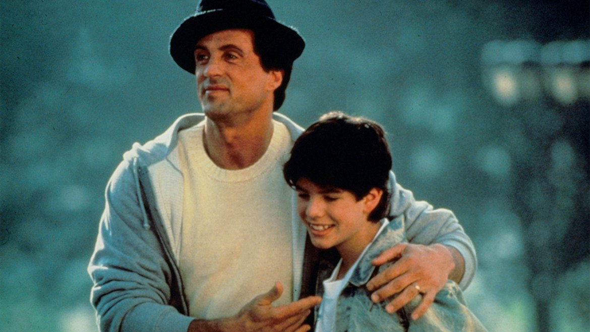 Силвестър Сталоун предлага на сина си Сейдж да се превъплъти в образа на детето на иконичния боксьор Роки в петата серия от филмовата сага от 1990 г.. Сейдж има и роля във филма "Дневна светлина" ("Daylight"), в който участва и баща му. За съжаление, най-големият син на Слай почина през 2012 г. едва на 36-годишна възраст. 

