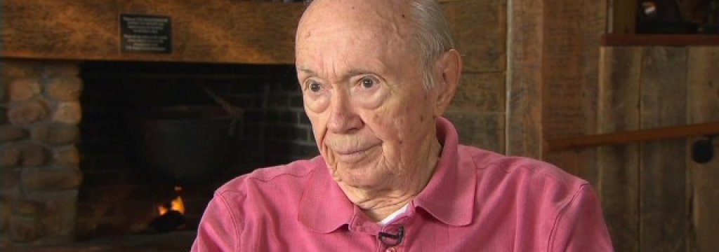 140730014957-pkg-van-kirk-dies-at-age-93-00012408-horizontal-gallery