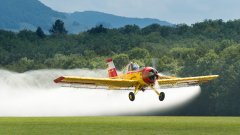 Пилот загина при инцидент със селскостопански самолет край Мъглиж