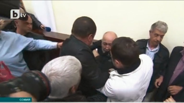 заседанието на националния съвет на партията е пред провал