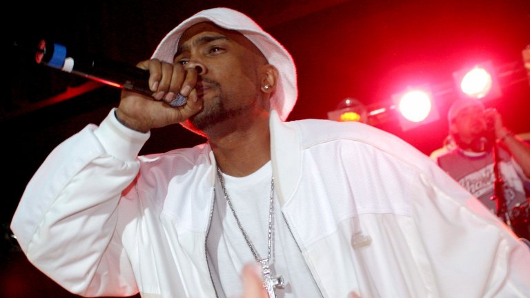 Proof
Той е един от най-близките приятели на Eminem, с когото заедно започват музикалните си кариери и членуват в групата D12. Убит е през 2006 г в Детройт след спор заради игра билярд.
След скандала Марио Етеридж го прострелва три пъти, тъй като Proof преди това е открил огън по Кийт Бендър, братовчед на Етъридж. Рапърът умира на място, а Бендър - седмица по-късно.