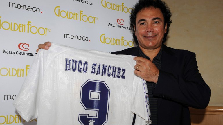 Уго Санчес е може би най-известният пример за предателство по оста Атлетико-Реал. Мексиканската легенда преминава в Атлетико от Пумас през 1981-а и прекарва четири сезона на "Висенте Калдерон", но историческия си статут завоюва именно с екипа на Реал, където вкара над 200 гола между 85-а и 92-а.
