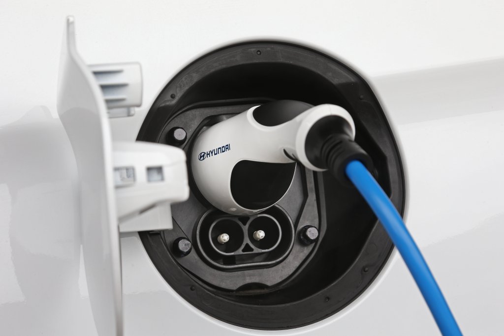 Hyundai IONIQ Electric (5)