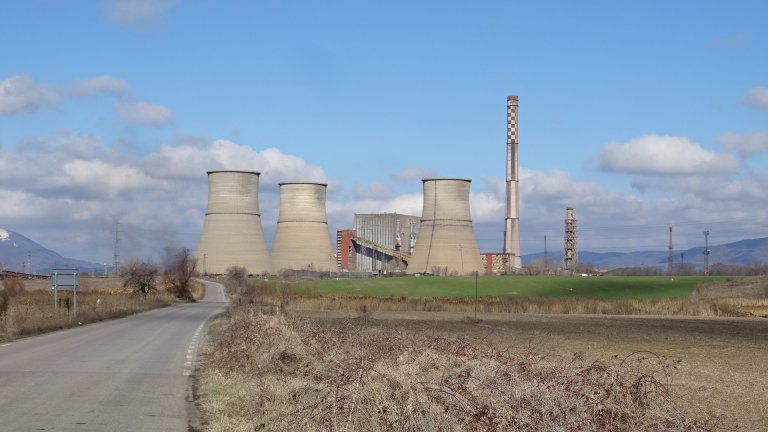 Междувременно миньори от ТЕЦ "Марица-Изток" излизат на протест в центъра на София