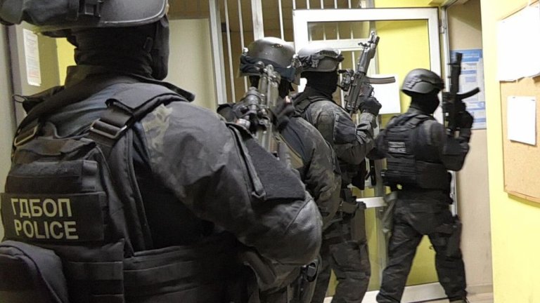 Акция "Бяло" продължава трети ден