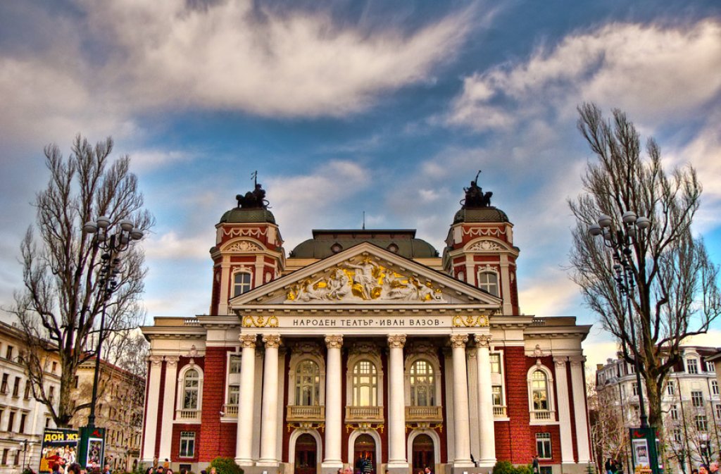l_1238332373_IvanVazov-HDR-Tpf