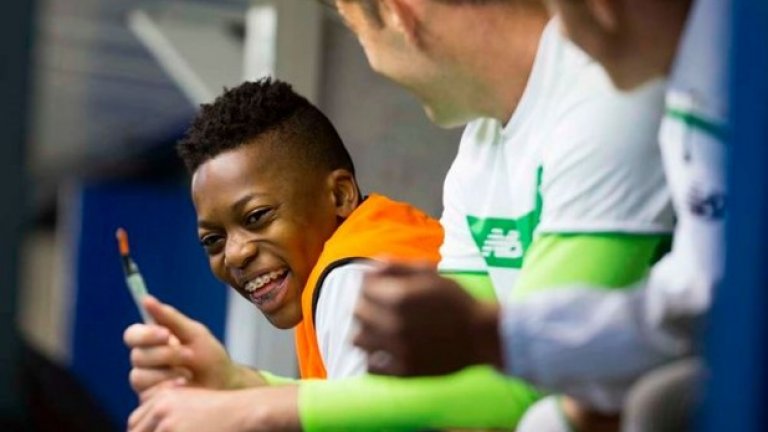 На Острова бе голяма изненада, че той въобще е попаднал в състава, но появяването му на терена в 81-ата минута на мястото на Джак Аткинсън накара всички да мигат на парцали.