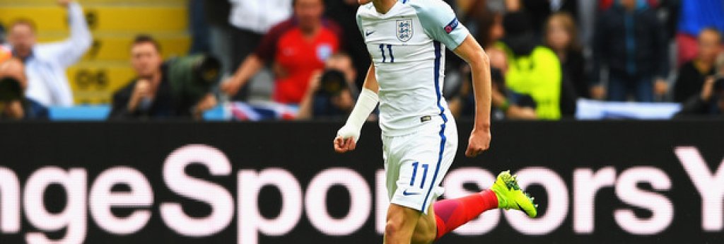 Гари Кейхил и Джейми Варди (Англия)
От Англия не се очакват чудеса на това първенство, но селекционерът Гарет Саутгейт ще изведе млад състав с обещаващо бъдеще. Гари Кейхил попадна сред избраните в последния момент и титулярното му място далеч не е сигурно. 32-годишният бранител все още има с какво да допринесе, но след него настъпва следващото поколение в английската защита, което би трябвало да е в своя пик за Катар 2022. 31-годишният Джейми Варди най-вероятно ще бъде използван като жокер от скамейката на своя последен Мондиал.