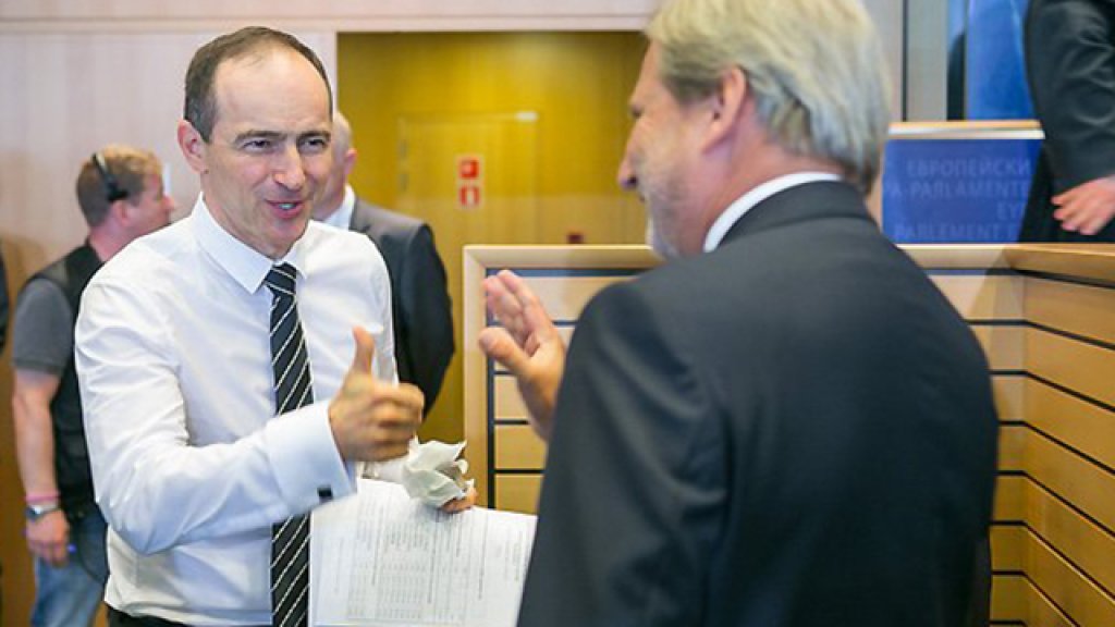 14-09-30 AFET Comm hearing, Hahn-16
