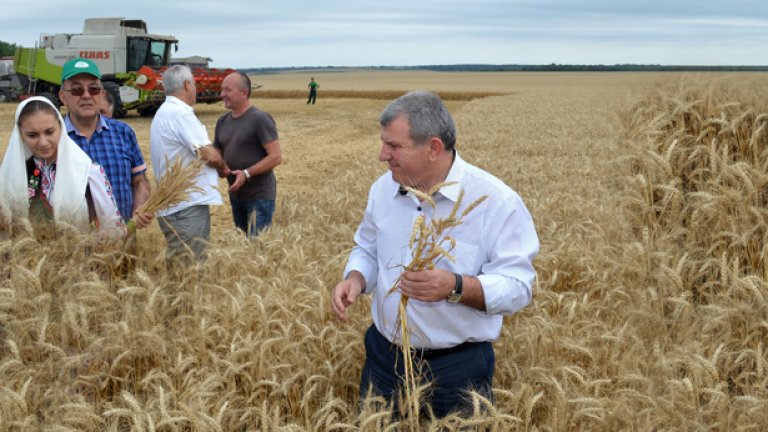 Очаква се повишаване на цените на зърното, обясни земеделският министър Димитър Греков