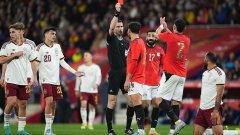 Кабаков показа червен картон на съперника, но Испания така и не вкара