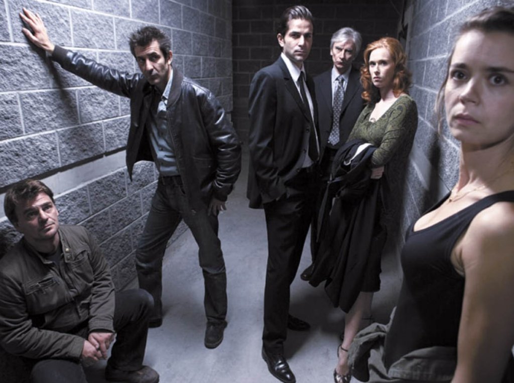 Engrenages (Spiral)/ Лабиринти

Френската полицейска драма се развива в наши дни в Париж. Тя проследява криминални случаи, които се завъртат около екипа на капитан Лор, съдия Робан, красивият прокурор Пиер и адвокат Карлсон. В продължение на пет сез