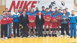 "Задушавахме се, главите ни бяха на една страна, а очите ни излизаха от орбитите!": Когато играчите на ЦСКА М. видяха смъртта в Атина