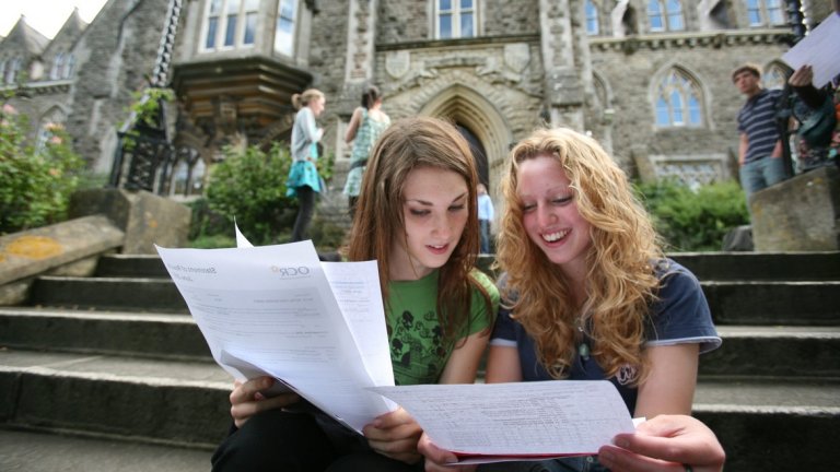 "Няма нищо по-важно от добрите оценки"? Помислете пак.