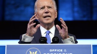 Избраният президент определи протестиращите като "малък брой екстремисти", чиито действия "граничат с бунт"