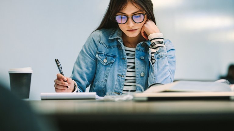 Загубена кауза за учителите ли е ръкописът?