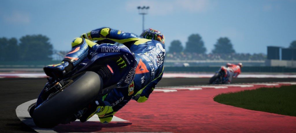 MotoGP 18
Моторните превозни средства само с две колела могат да се считат за истинско богохулство сред някои кръгове на състезателната общност, но ако това няма значение за вас, то напълно лицензираната MotoGP 18 дава най-близкото усещане до най-големия шампионат по мотоциклетизъм в света. Естествено акцентът изцяло е насочен към сезон 2018 на Гран При и също така дава възможност за мащабен Career режим, в който прогресирате от най-ниското стъпало, за да стигнете до върха на MotoGP.