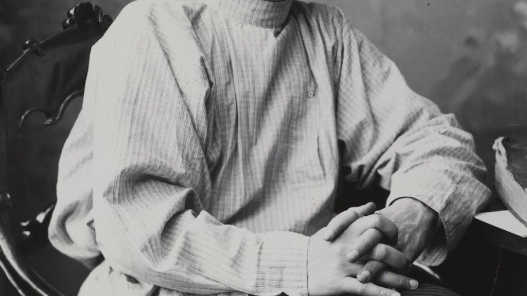 ORIGINAL-maxim_gorky-1
