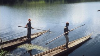Lake_Nyos_1992_001