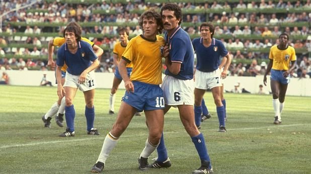 Зико и пазачът му Джентиле на "мача на века" Италия - Бразилия 3:2 на Световното първенство през 1982 г. 