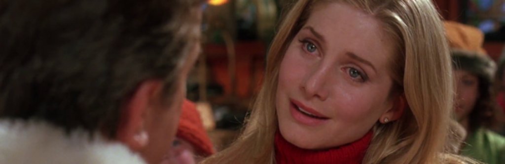 "Санта Клаус" 2 (The Santa Clause 2) е романтична комедия от 2002-ра година, която разказва за една бавно развиваща се връзка. Сълзливите и комичните перипетии са крайно банални, което ще ви даде безкрайна възможност от време за гушкане, без да ангажира мозъците ви, но все пак създавайки в домашното огнище така необходимия коледен дух! Ех, защо вече не правят такива филми? Може би има защо...