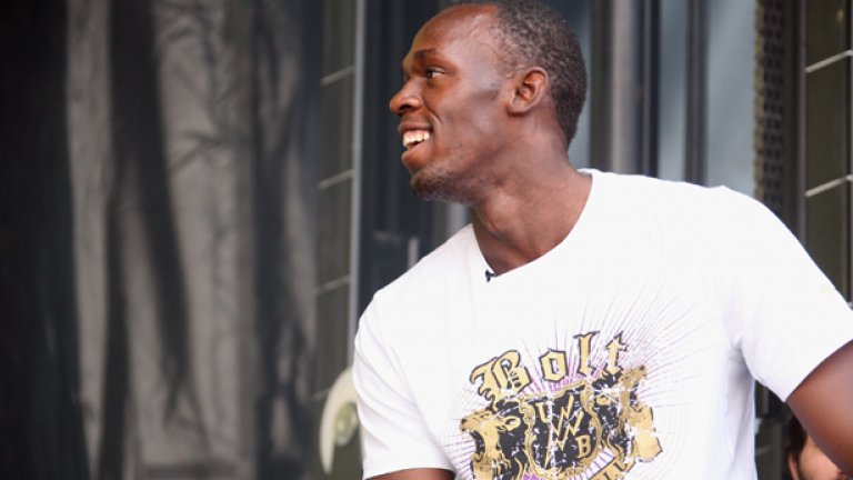 Триумфът на Болт съвпадна с празненствата в Ямайка по случай 50-годишния юбилей от обявяването на независимостта на страната