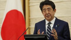 Проблеми със здравето са причина най-дълго управлявалият министър-председател на Япония да се оттегли от поста си
