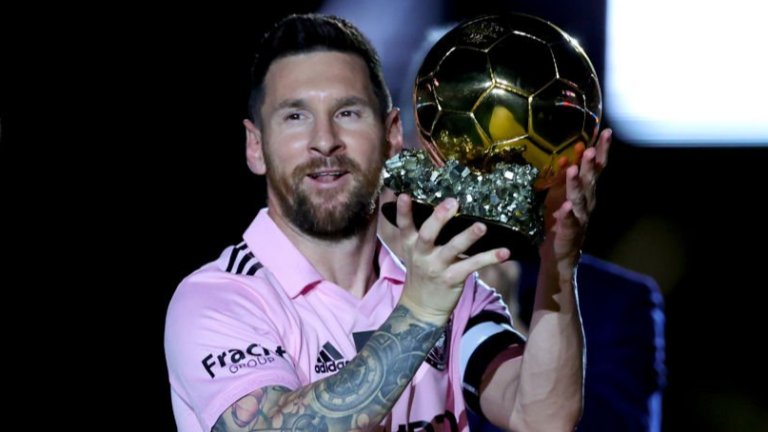 "И тази година ли Меси? Забавлява се в Париж и Маями, но какво спечели?"