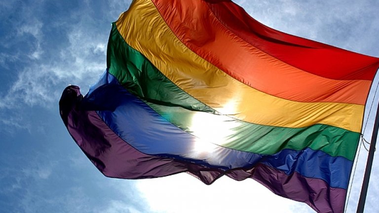 Според зам.-председателя на ВМРО Ангел Джамбазки, гей парадът днес в София има политически искания