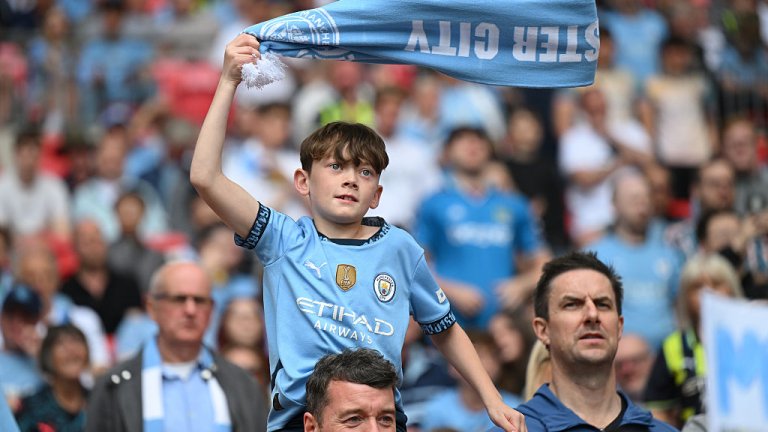 Сити е на крачка от трофей