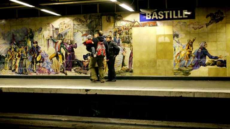 Парижкият обществен транспорт губи 80 млн. евро на година от гратисчии в метрото...
