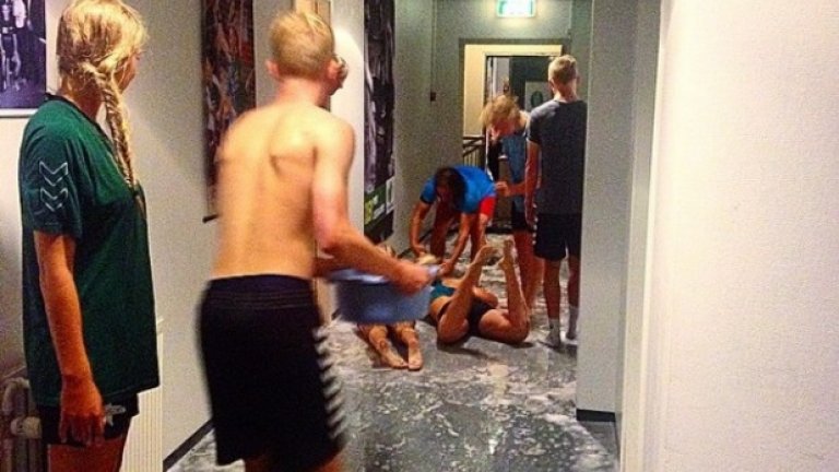 Голо селфи за спечелена купа