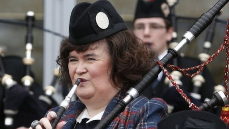 Сюзън Бойл 
Популярната певица, която доби световна слава, печелейки риалити формата "Britain's Got Talent", ще гласува с "Не" на референдума на 18 септември.  Пред местен вестник тя заявява "Аз съм горда, че съм от Шотландия, изпитвам патриотизъм към наследството на страната ни. Но аз не съм националист"