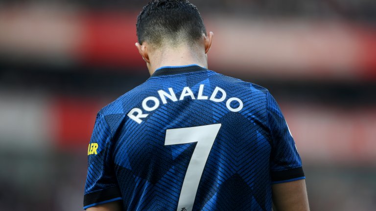 Кристиано Роналдо наниза 18 гола във Висшата лига след завръщането си в Юнайтед, но те ще стигнат максимум за шестото място в крайното класиране.