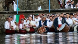 Църквата отбелязва кръщението на Иисус Христос