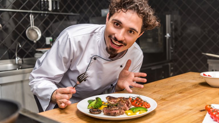 Има проблем - докато ги гледам, зверски се вдъхновявам