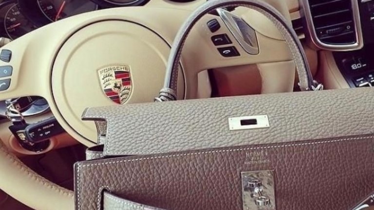 За да се сдобиеш с чанта Hermes понякога се чака с месеци, но някои си спестяват това неудобство