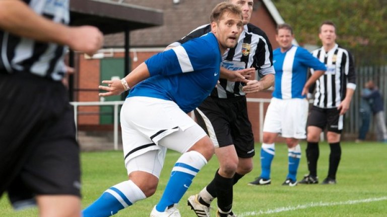 Стилиян Петров отново на терена