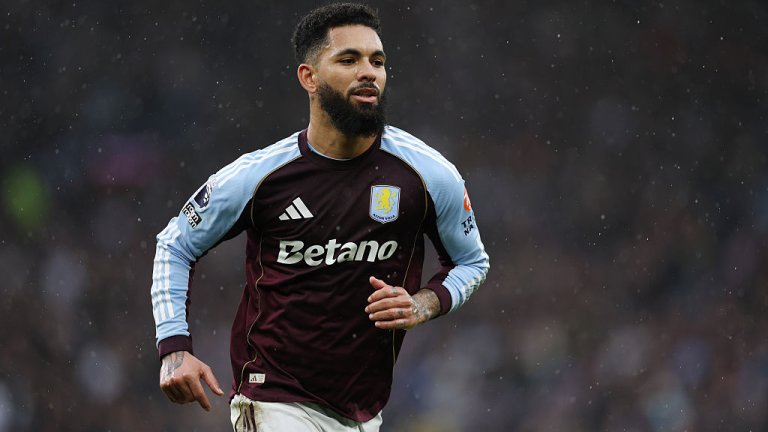 Дъглас Луис залюби дъщерята на легенда на Арсенал