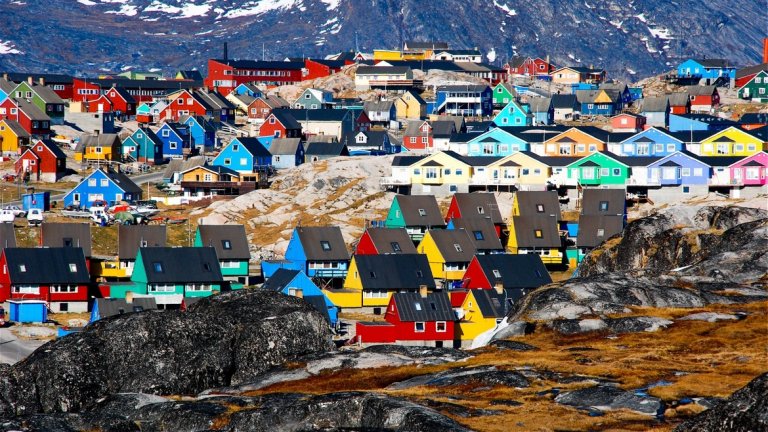 Островната държава публично отряза президента на САЩ, който предполагаемо има интерес да закупи територията. В момента Гренландия е собственост на Дания, макар да има свое автономно правителство.