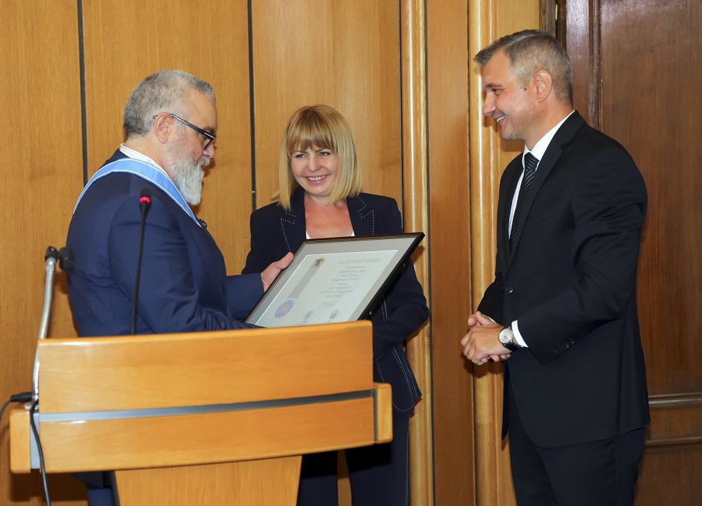 Актьорът Владо Пенев, г-жа Фандъкова и Елен Герджиков